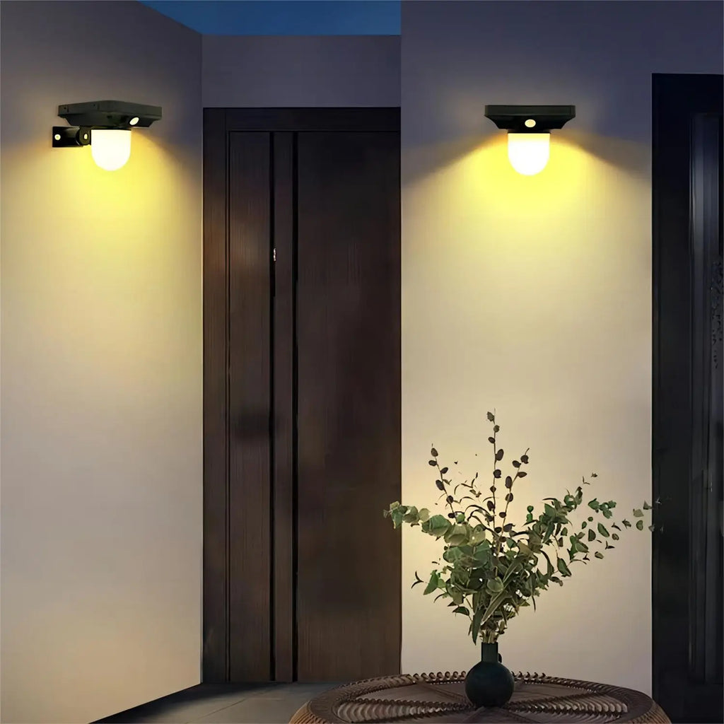 Aurevia™ Verge PIR Solar Security Light