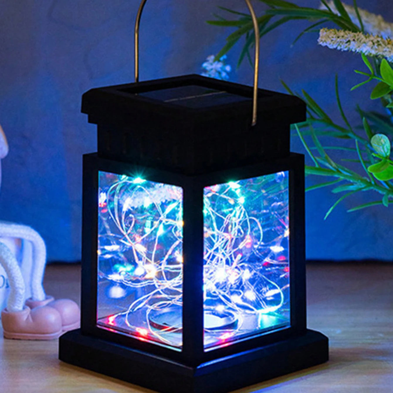 Aurevia™ Chapel Solar Lantern
