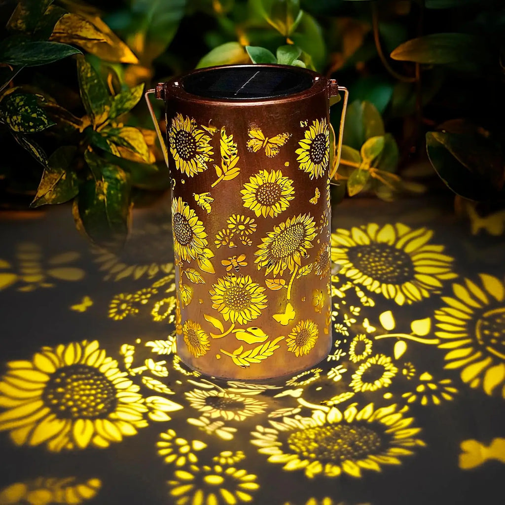 Aurevia™ Fern Solar Garden Lantern
